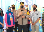Kapolresta Sidoarjo Kunjungi Serbuan Vaksinasi Di Desa Sidorejo