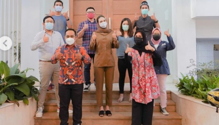 Heboh, Artis Luna Maya Kini Jadi Ketua Rt Dan Blusukan Layaknya Pejabat Negara