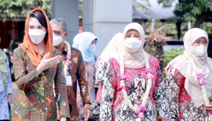 Ketua Pkk Jatim, Arumi Bachsin Emil Dardak Terima Kunjungan Ketua Pkk Kalimantan Timur