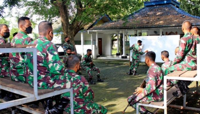 Prajurit Yonif 3 Marinir Belajar Operasi Tempur Aspek Darat