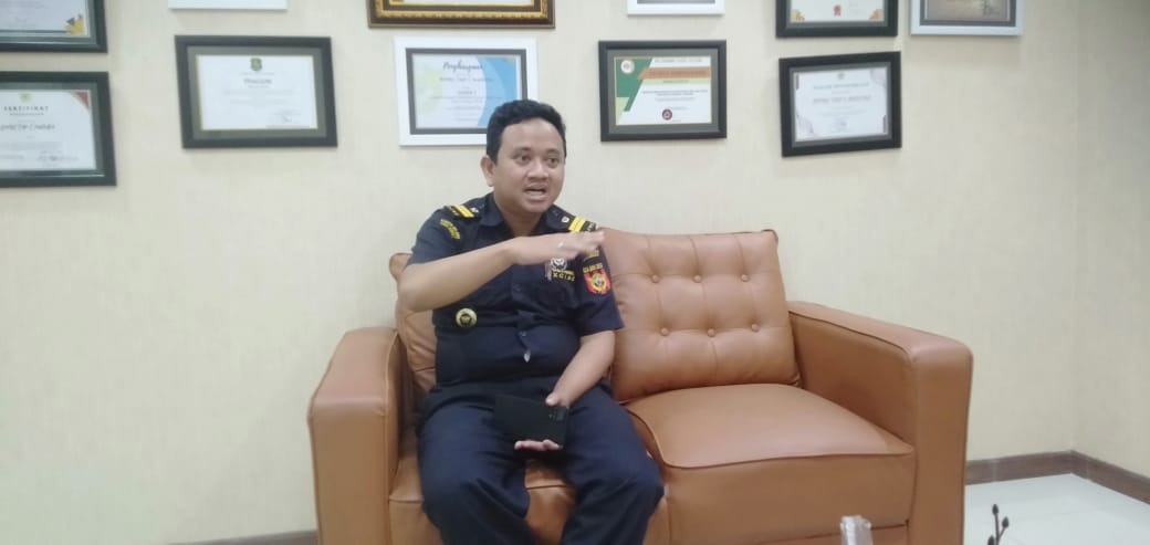 Bea Cukai Madura Bantah Punya Mesin Produksi Rokok: Uang dari Mana?