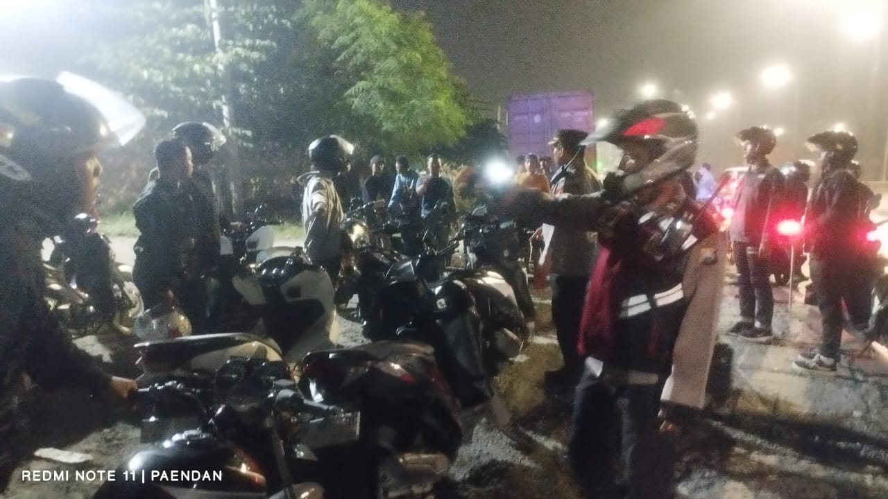Personel Gabungan Gerebek Balap Liar di Bypass Balongbendo