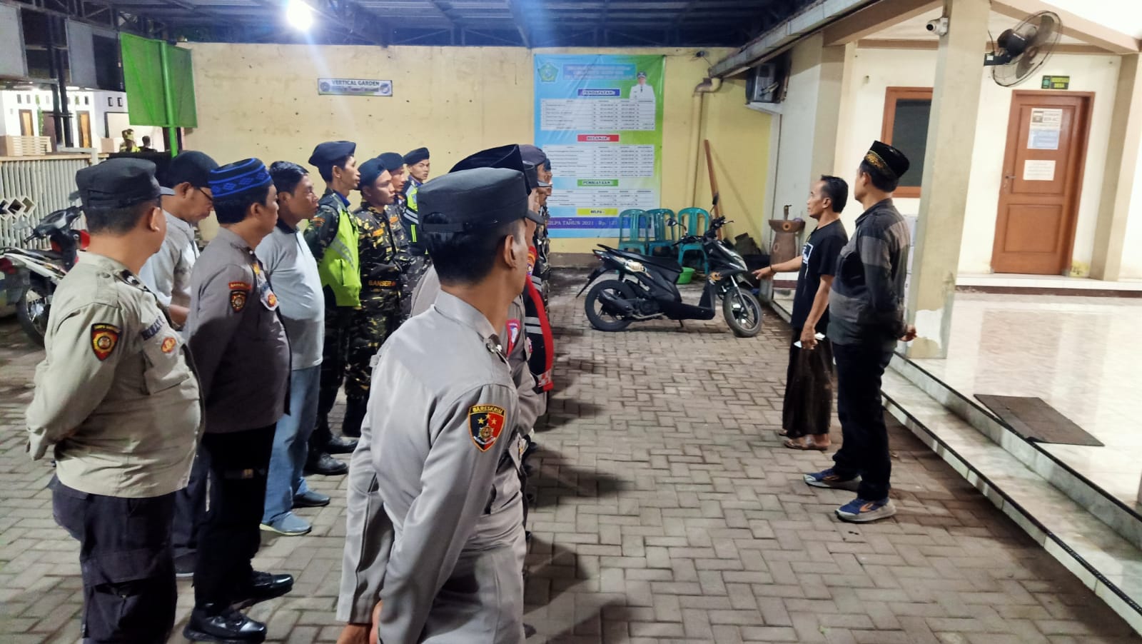 Polsek Tanggulangin PAM Harkamtibmas Haul Sholawatan di Desa Sentul