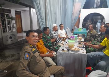 Camat Menganti Sambang Warga Malam Tahun Baru 2024 