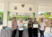 Tulus Melayani, Polisi Rw Polres Pasuruan Kota Dan Babinsa Terima Penghargaan Dari Lurah Pekuncen 