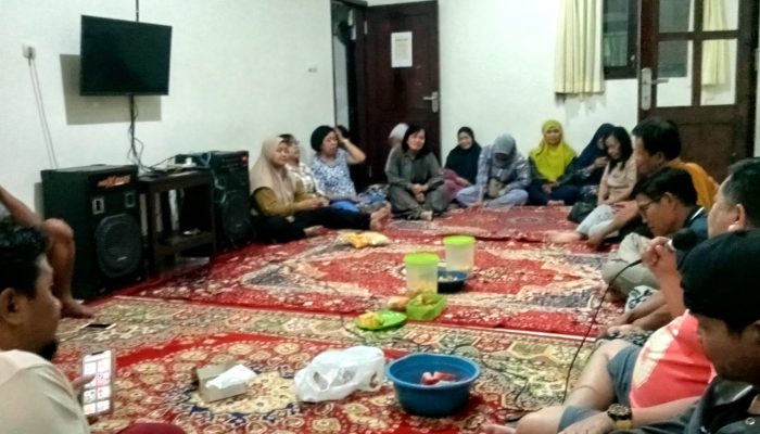 Jalin Kebersamaan, Pengurus Rt 08 Simowau Indah Gelar Family Gathering Di Pacet Mojokerto 