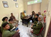 Koordinasi Mahasiswa Kkn-T Bina Desa Upnvjt Bersama Kepala Kelurahan Rungkut Tengah