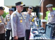 Pastikan Pemilu Aman Dan Kondusif, Kabaharkam Polri Cek Personel Dan Peralatan Pengamanan Di Polda Jatim