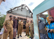 Wabup Subandi Mengunjungi Korban Puting Beliung Desa Kedung Wonokerto, Prambon