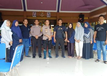 Pastikan TPS Tanpa Ada Kendala, Kapolsek dan Danramil Tanggulangin Turun ke Jalan Cek Lokasi