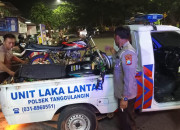 Kuda Liar Diobrak, Putar Balik Nabrak Pemotor Lain