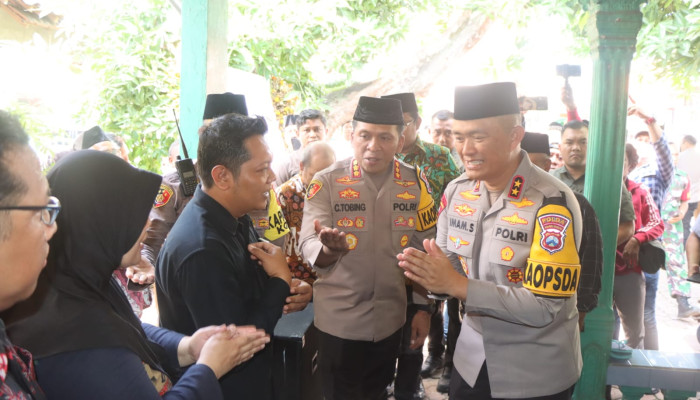 Kapolda Jatim Peduli Anggota Kpps Sidoarjo Gugur Dalam Tugas