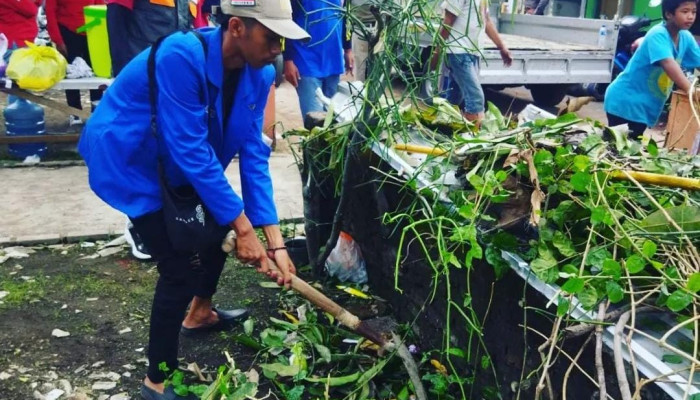 Kompak, Mahasiswa Bem Umaha, Pmii, Bem Si Jatim, Kerja Bakti Massal Antisipasi Banjir