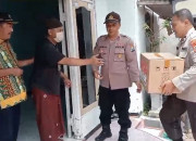 Polsek Krembung Peduli Duafa, Salurkan Bantuan Paket Sembako