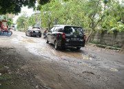 Jalan Suko-Masangan Wetan Dibeton, Warga Senang Keluhannya Direspon Bupati Sidoarjo