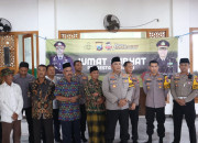 Polresta Sidoarjo Berbagi Di Jumat Curhat Desa Kandangan