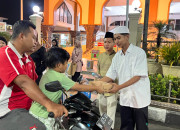 Sahur On The Road, Sma Al Muslim Berbagi Makanan Sahur Di Bulan Ramadan