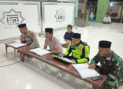Kapolsek Balongbendo Patroli Sambang Masjid