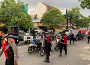 Ramadhan Berkah Polres Tulungagung Berbagi Takjil Jelang Buka Puasa 