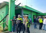 Satlantas Polres Malang Lakukan Olah Tkp Pasca Kecelakaan Karambol Di Singosari