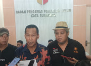 Pelapor Dugaan Penggelembungan Suara Penuhi Undangan Bawaslu Surabaya Didampingi Maki Jatim