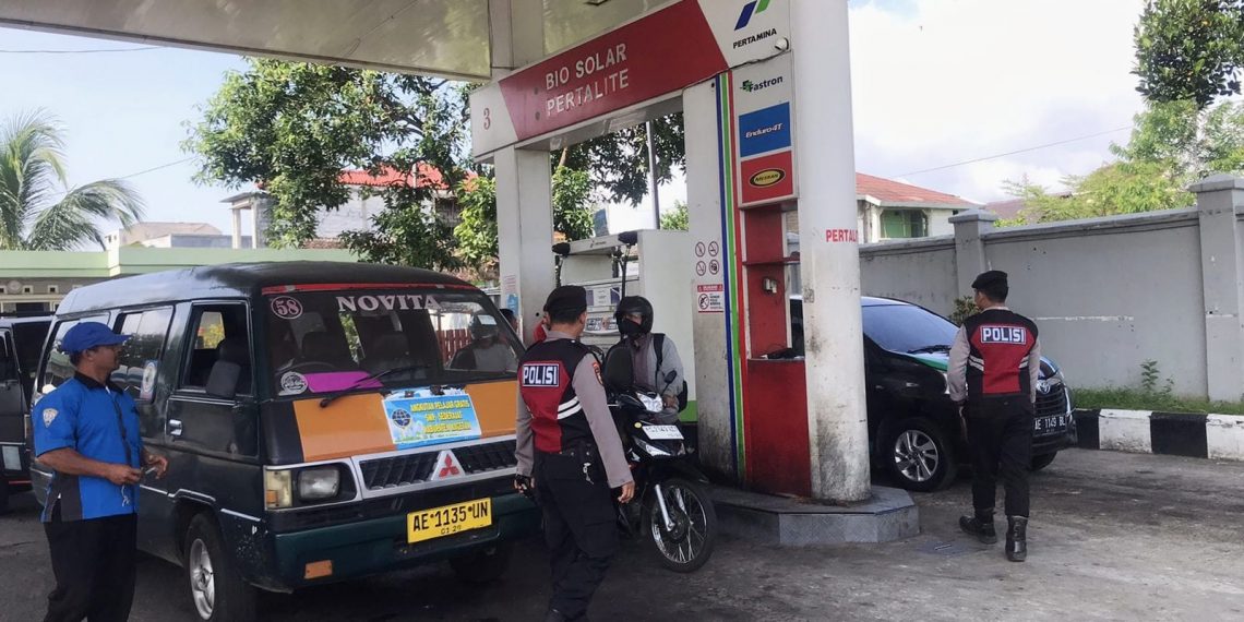 Pastikan Ketersediaan BBM Jelang Mudik Lebaran Polres Magetan Patroli ke SPBU