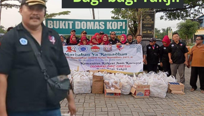 Semarakkan Ramadan 1445 H, Dpc Korak Gresik Bagikan 1100 Paket Takjil