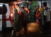 Ratusan Rumah Warga Desa Semampir Tergenang Banjir