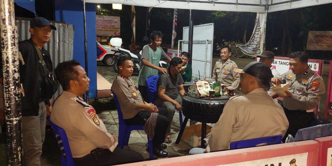 Polsek Tanggulangin Siapkan Tukang Pijat bagi Pemudik yang Singgah di Pos Lantas Ketapang