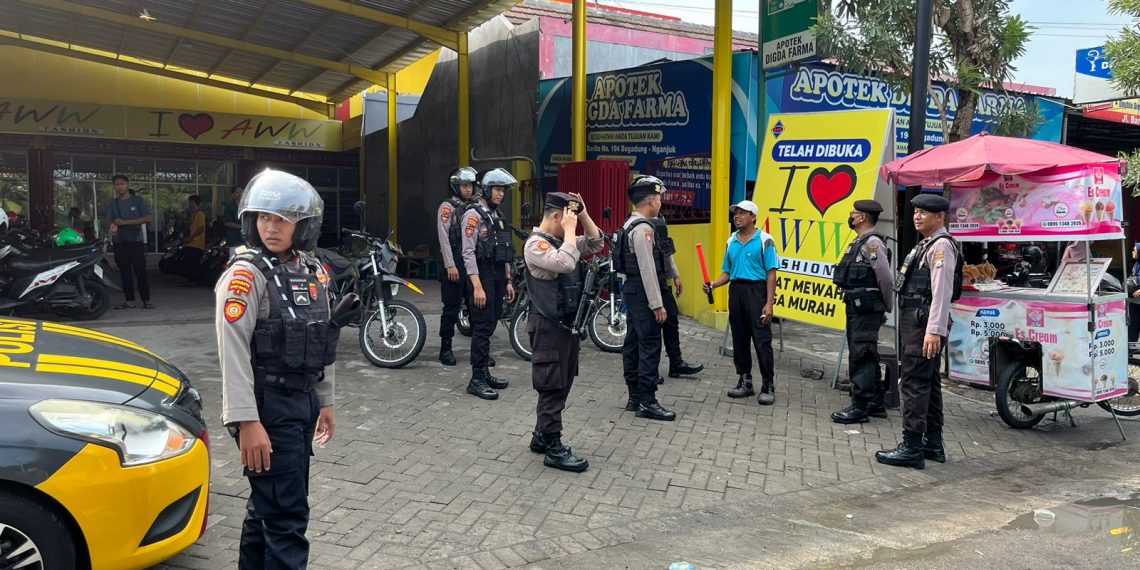 Polres Nganjuk Terjunkan Patroli Preventif Perintis Presisi pada Operasi Ketupat Semeru 2024