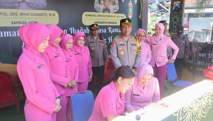 Kapolsek Tanggulangin Dampingi Kapolresta Sidoarjo Kunker Pos Pam Stasiun Kota