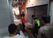 Polisi Olah Tkp Penemuan Mayat Lansia Di Pasar Kepanjen