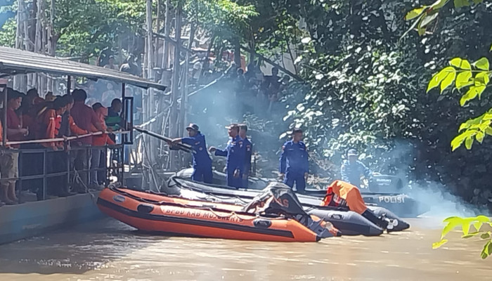 Dua Korban Tenggelam Di Sungai Kalimas Berhasil Ditemukan Tim Ops Gabungan Pencarian 