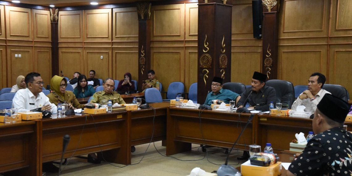 Pemkab Sidoarjo bersama Komisi A DPRD Segera Konsultasi ke Kemendagri Terkait Pembatalan Pelantikan ASN