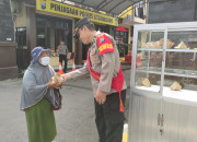 Jum’at Berkah, Polres Bojonegoro Sediakan Etalase Nasi Gratis