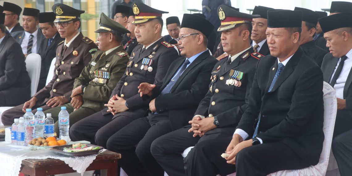 Kapolres Pasuruan Hadiri Upacara Peringatan Hari Pendidikan Nasional 2024