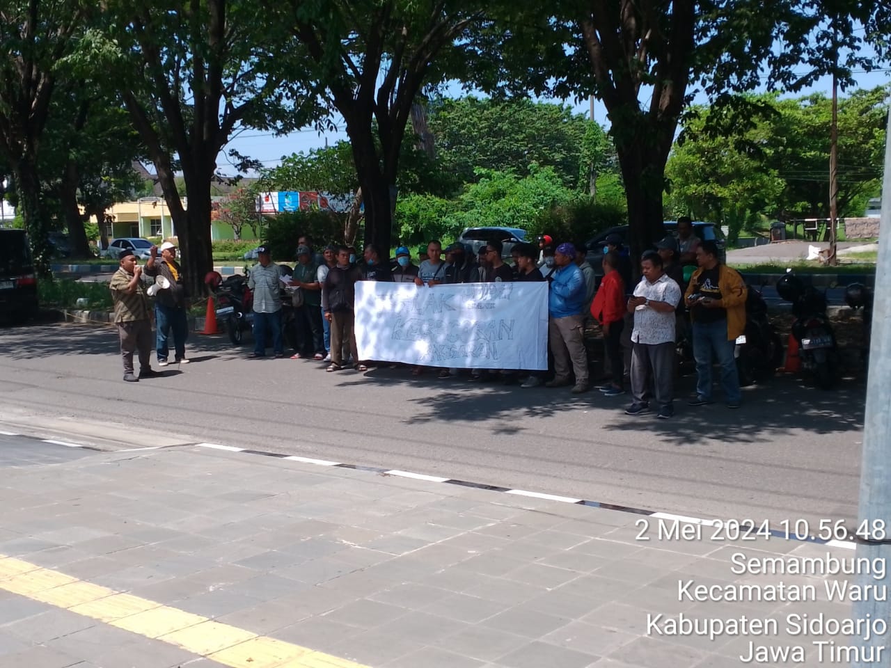 Komunitas Japai Gelar Demo di Kantor Direktorat Jenderal Bea dan Cukai
