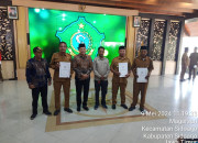 Tiga Kades Di Kecamatan Tanggulangin Terpilih Mendapat Sk Perpanjangan Masa Jabatan