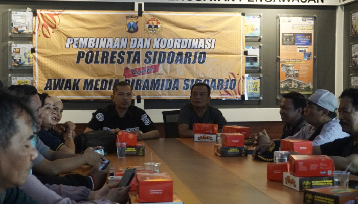 Perangi Hoaks, Humas Polresta Sidoarjo Jalin Sinergitas Dengan Wartawan Online 