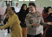 Hibur Odgj, Polwan Polres Mojokerto Ajak Joget Poco Poco