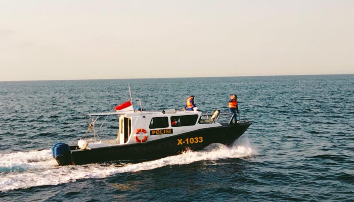 Ditpolairud Polda Jatim Sisir Perairan Selat Bali, Imbangi Operasi Puri Agung 2024 Untuk Wwf Ke -10