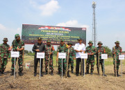 Dukung Program Ketahanan Pangan, Tim Wasev Tmmd Ke 120 Mabesad Bersama Plt Bupati Sidoarjo Tanam Jagung 