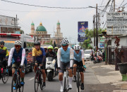 Tempuh 113 Km, Kapolda Jatim Pastikan Kesiapan Pengamanan Rute Tour De Panderman 2024 Dengan Bersepeda