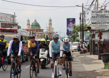 Tempuh 113 Km, Kapolda Jatim Pastikan Kesiapan Pengamanan Rute Tour de Panderman 2024 Dengan Bersepeda