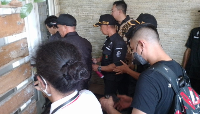 Perum Valencia Garden Bb 5 No 5 Di Eksekusi Jurusita Pn Sidoarjo 