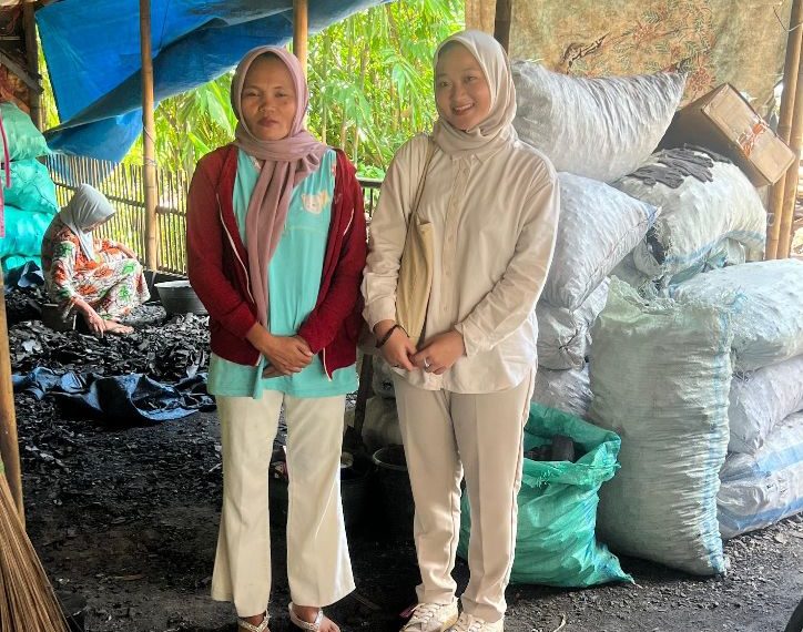 Program Bestee, Mahasiswa UPN “Veteran“Jawa Timur Berikan Pendampingan Kepada Nasabah BTPN Syariah area Banyuwangi 