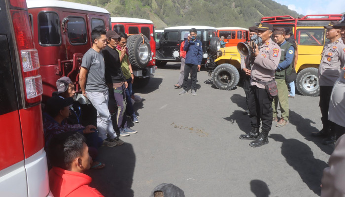 Polres Probolinggo Himbau Wisatawan Beretika Dan Bijak Unggah Konten Di Gunung Bromo