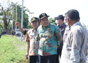 Plt. Bupati Sidoarjo Sidak 120 Hektar Sawah Desa Kupang Yang Kekurangan Air 