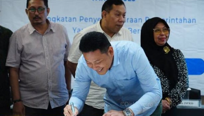 Pemkab Sidoarjo, Dprd Kabupaten Sidoarjo Dan Masyarakat Deklarasikan Anti Korupsi