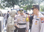 Polisi Kawal Aksi Damai Pmii Situbondo Unras Tolak Wacana Bangun Wisata Karaoke Berlangsung Tertib